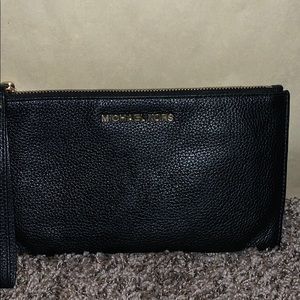 Michael Kors wristlet